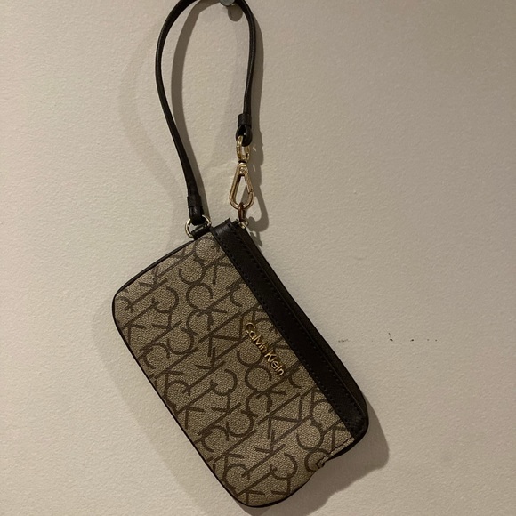 Calvin Klein wristlet - Picture 1 of 1